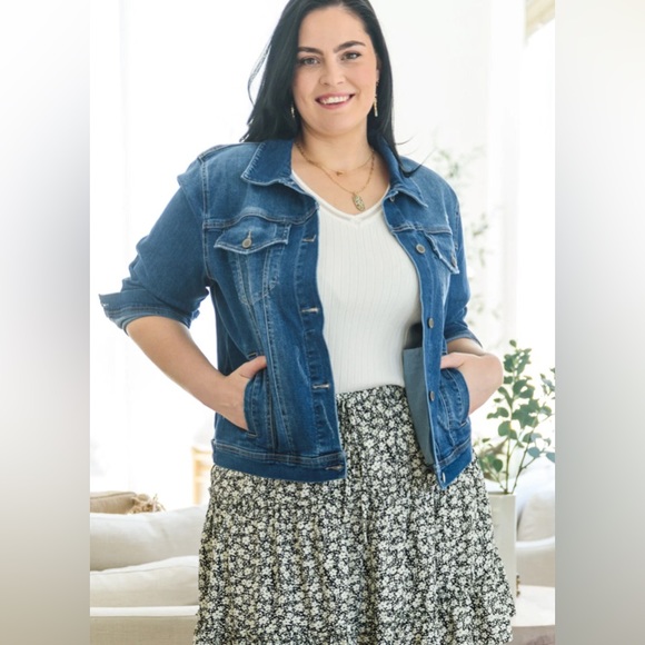 28W Lane Bryant Denim Jacket with Stretch - Picture 14 of 17